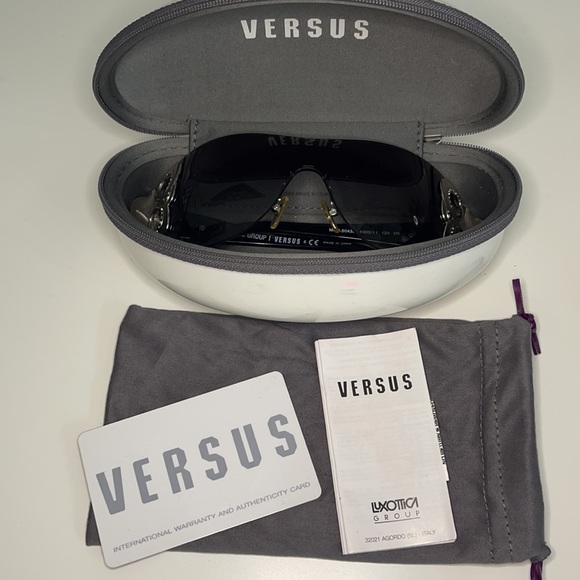 Versus - Versace Group Sunglasses - Picture 2 of 13